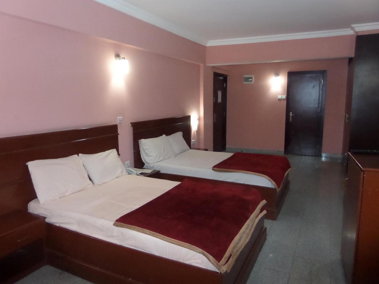 Hotel Newcastle Lagos Exterior photo